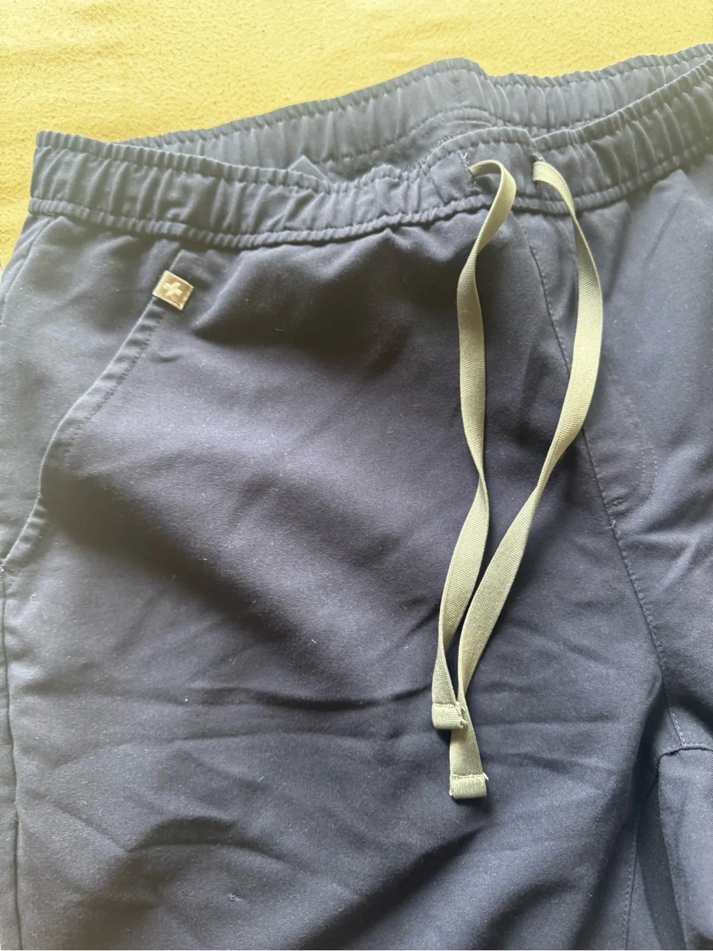 Figs Men's Navy Drawstring Jogger Pants